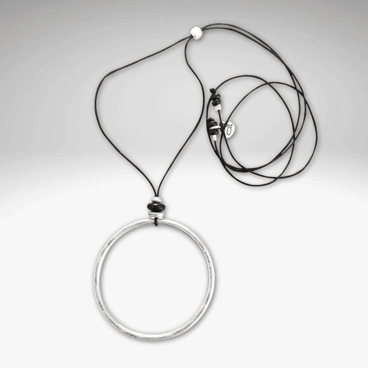 Hula Necklace in Color: Matte Silver