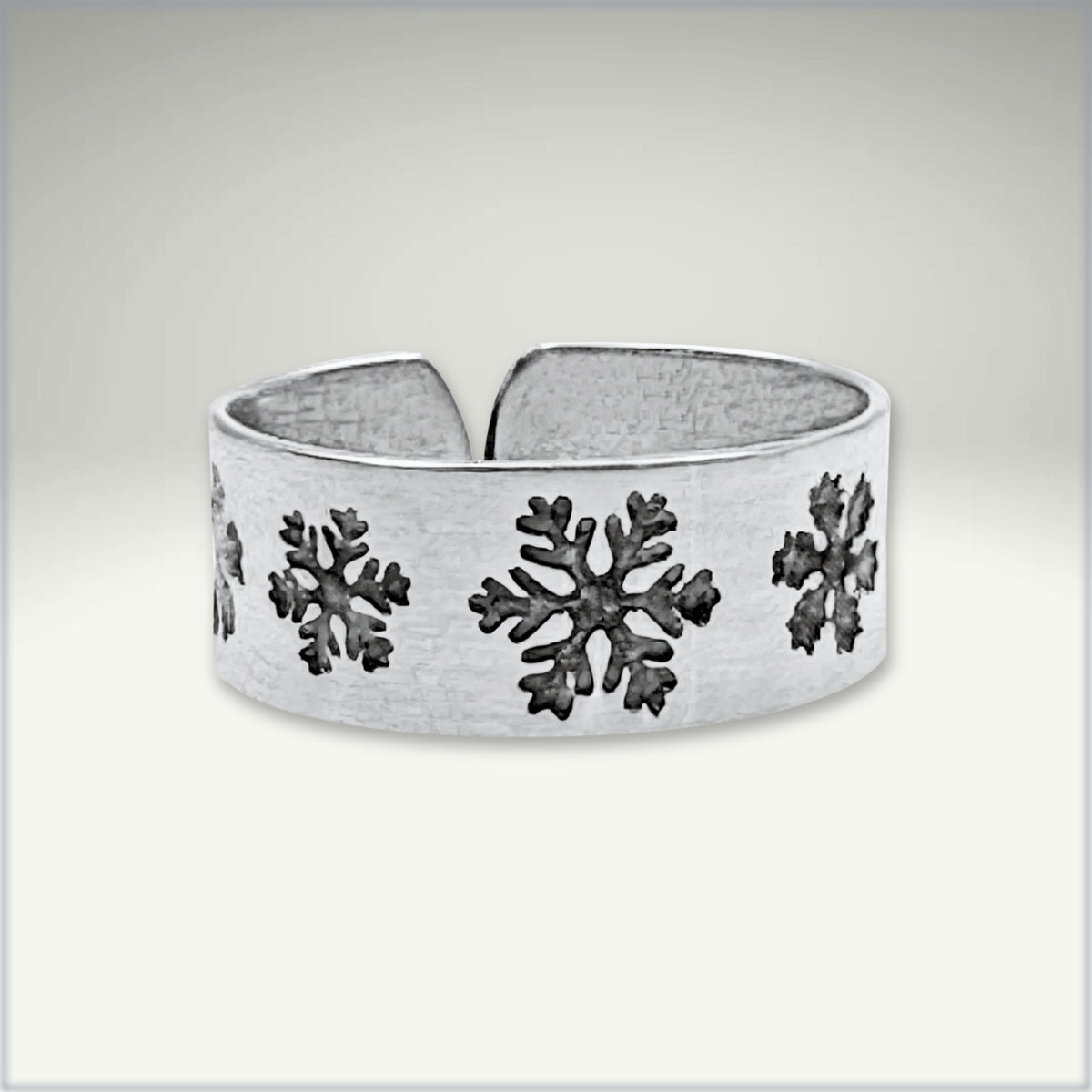 Snowfall Adjustable Ring