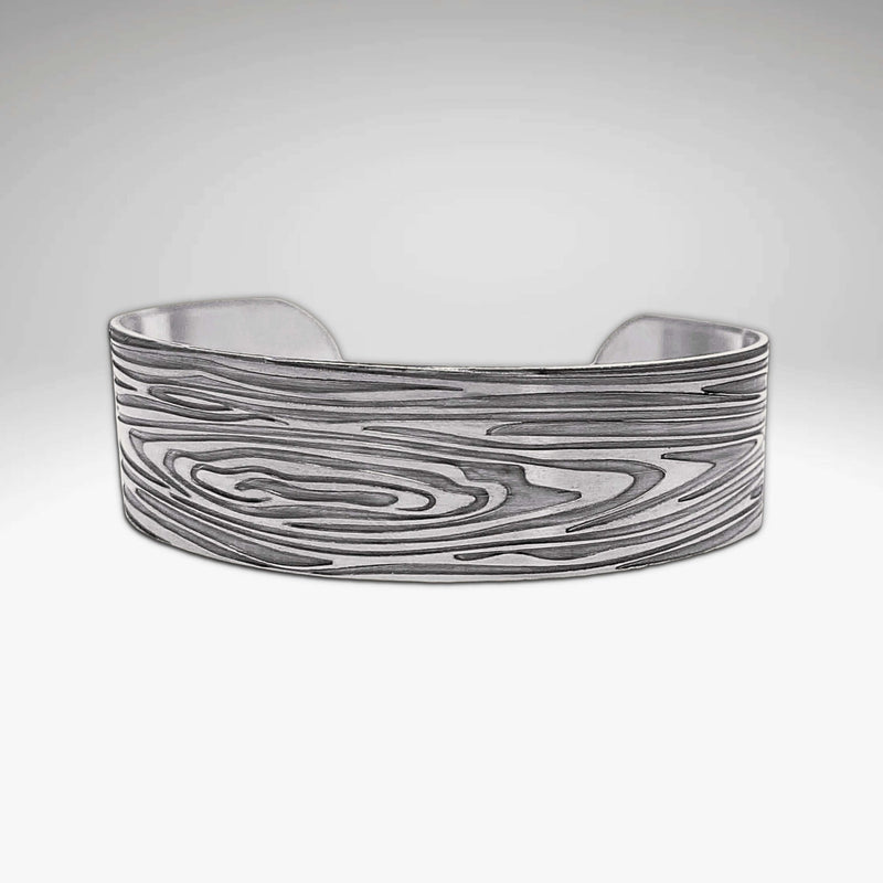 Elegant Grain Cuff Bracelet featuring a design that mimics natural wood fibers, perfect for nature enthusiasts.