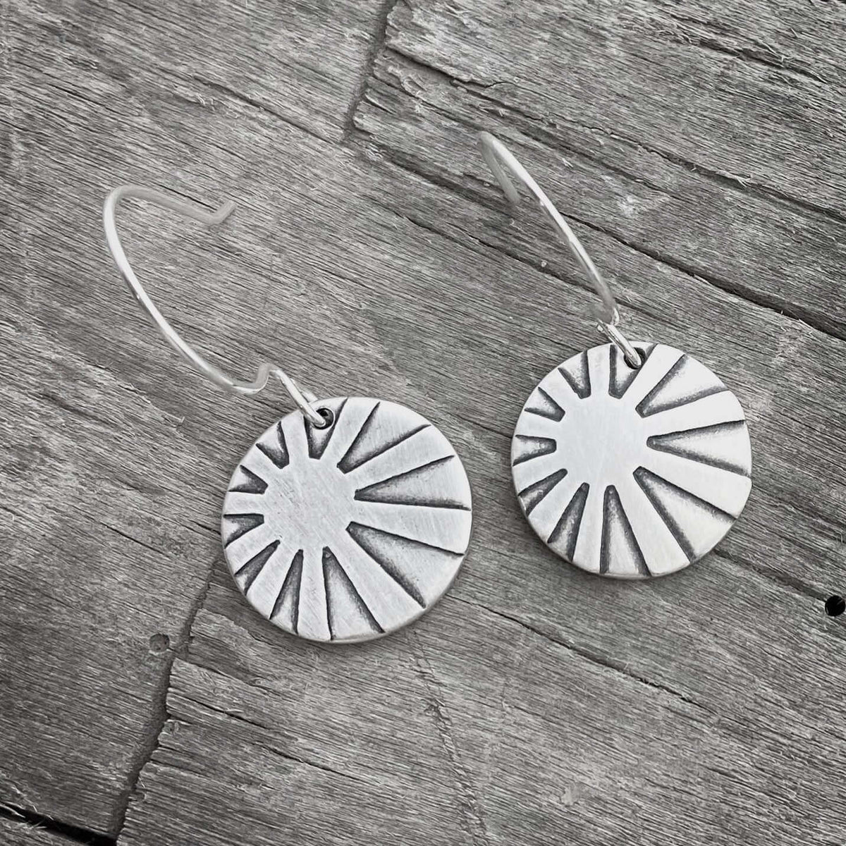 Sunrays Earrings, Matte Silver, daphne lorna